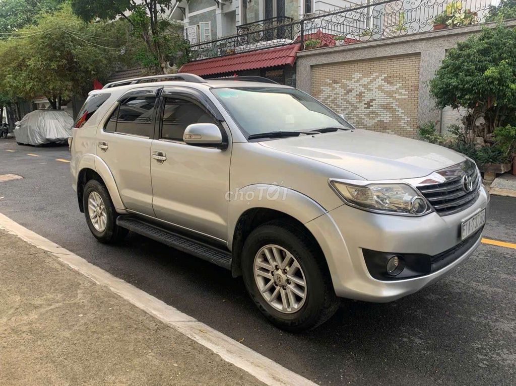 Toyota Fortuner 2014 - ảnh 3