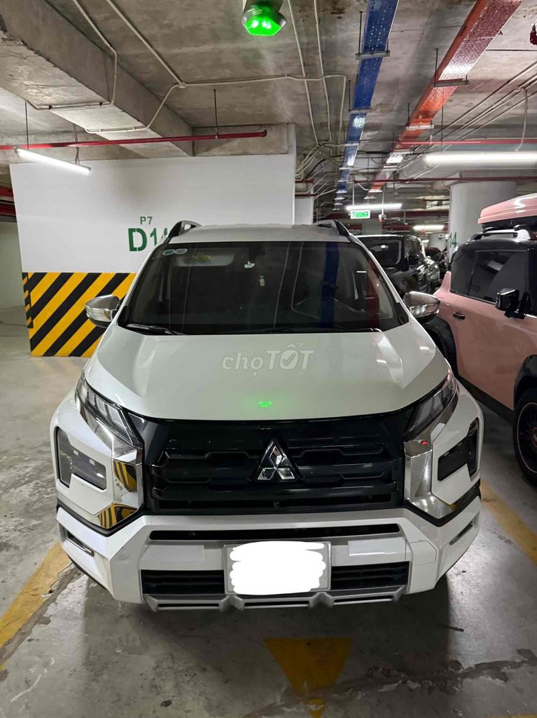 Mitsubishi Xpander Cross 2023 - ảnh 1