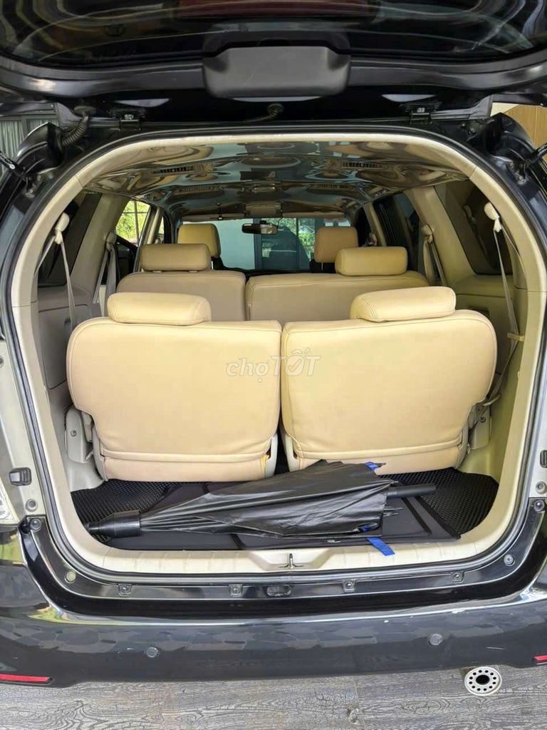 Toyota Innova - ảnh 5