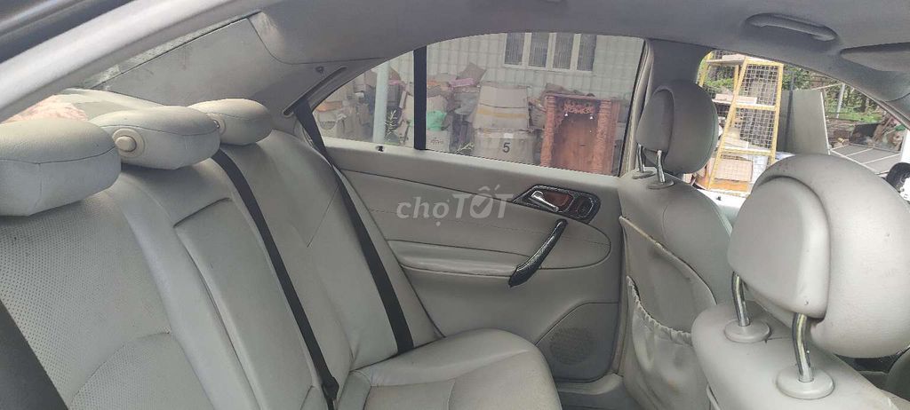 Mercedes-Benz 2001 - ảnh 2