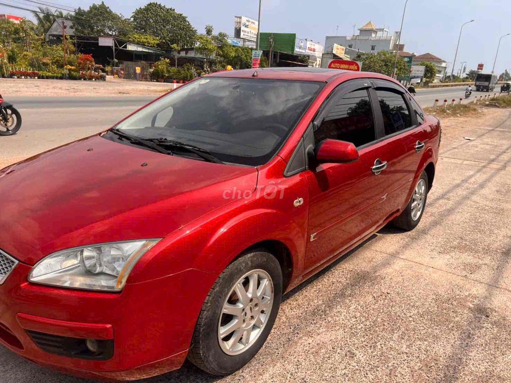 Ford Focus 2005 - ảnh 3
