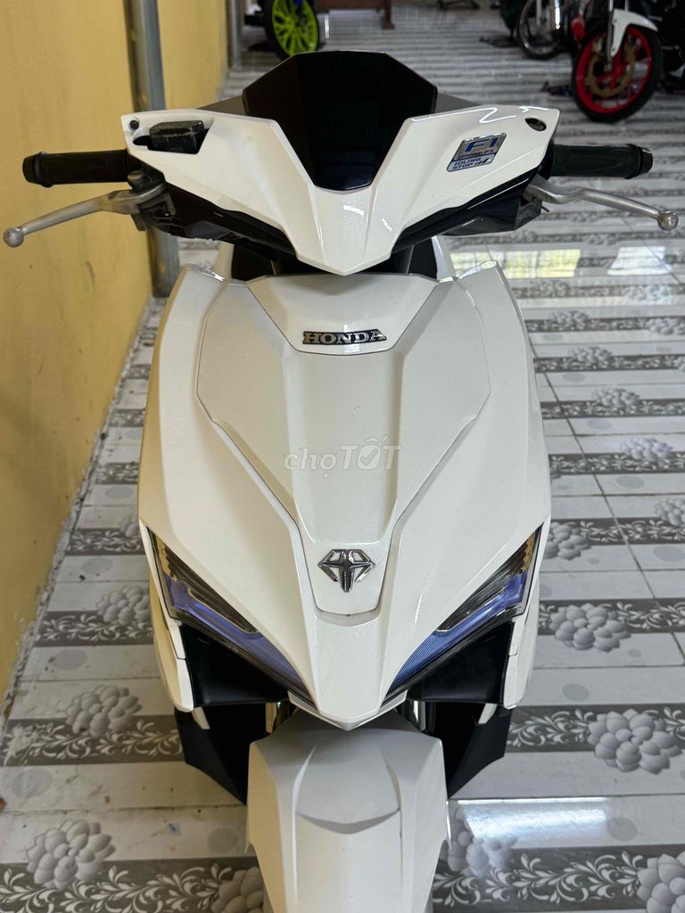 Honda Air Blade 2017 - ảnh 2