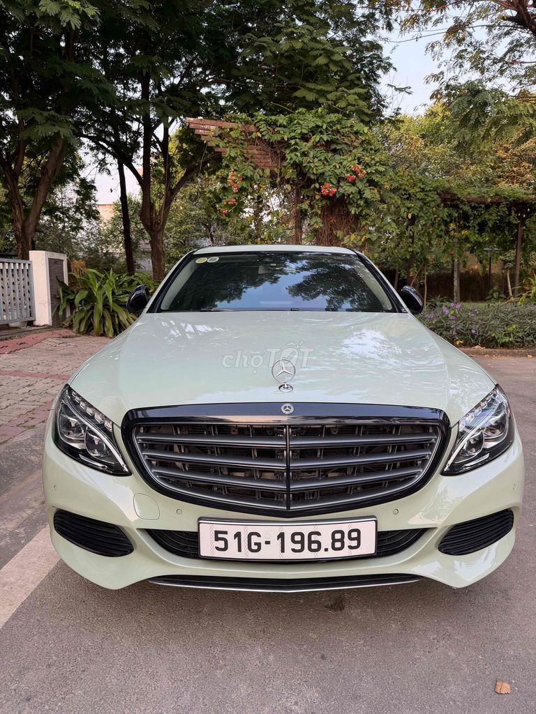 Mercedes-Benz - ảnh 1
