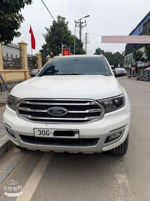 Ford Everest 2020 - ảnh 1