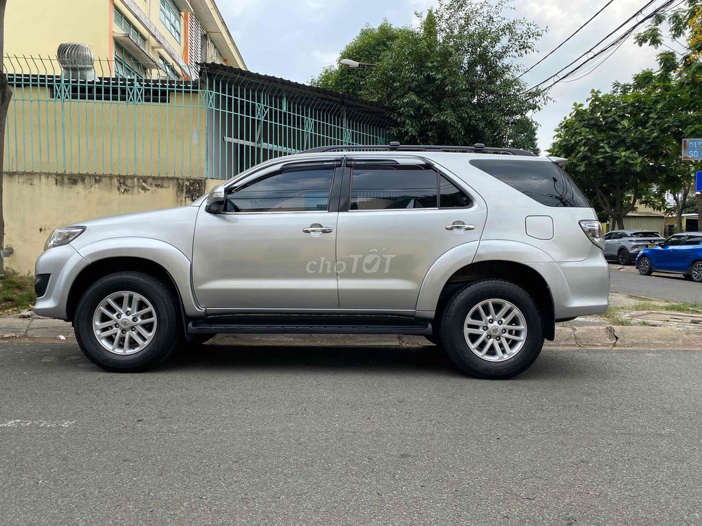 Toyota Fortuner 2014 - ảnh 1