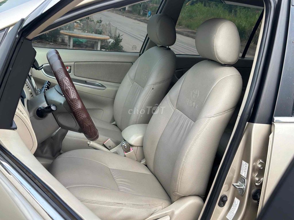 Toyota Innova 2014 - ảnh 4