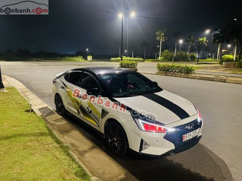 Hyundai Elantra 2019 - ảnh 1