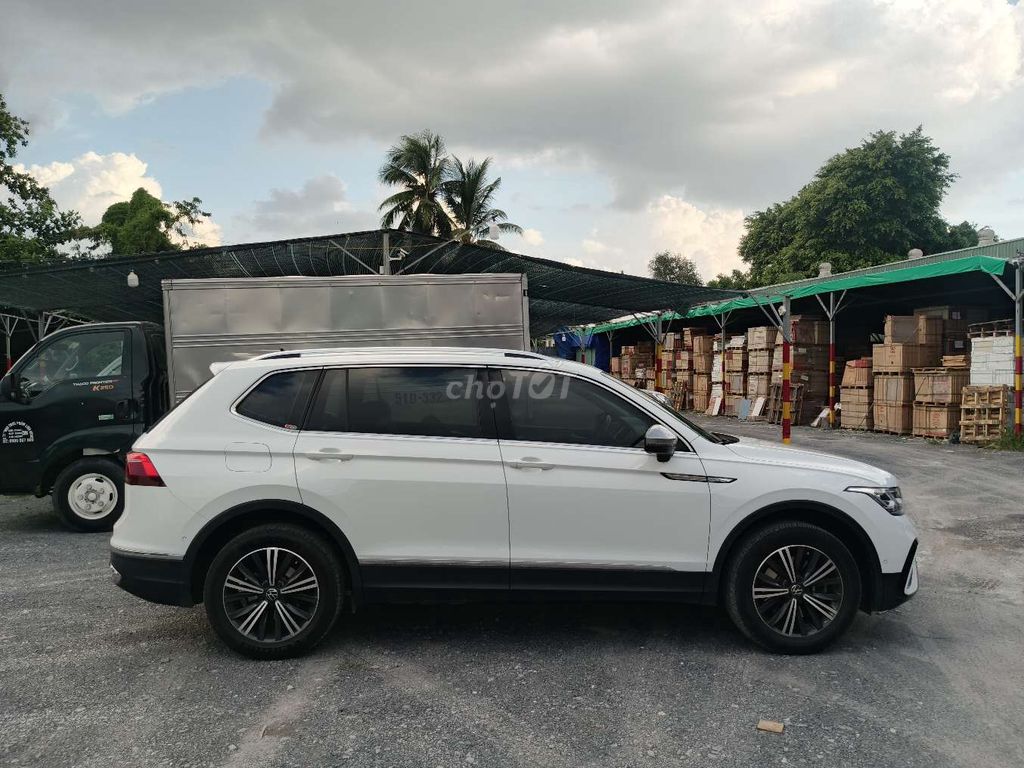 Volkswagen Tiguan Allspace 2023 - ảnh 4