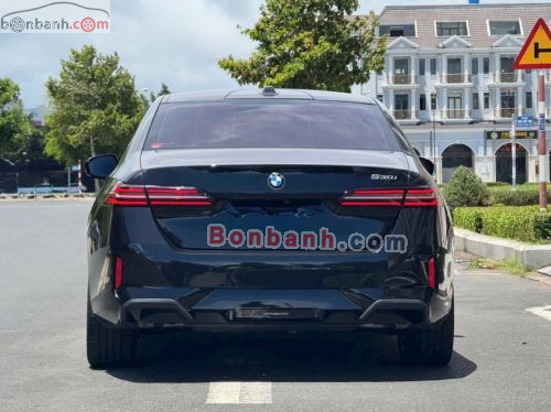 BMW 5 Series 530i M Sport 2025 - ảnh 4