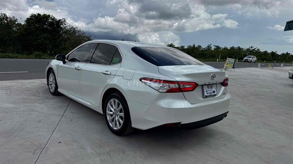 Toyota Camry 2.0G 2021 - ảnh 4
