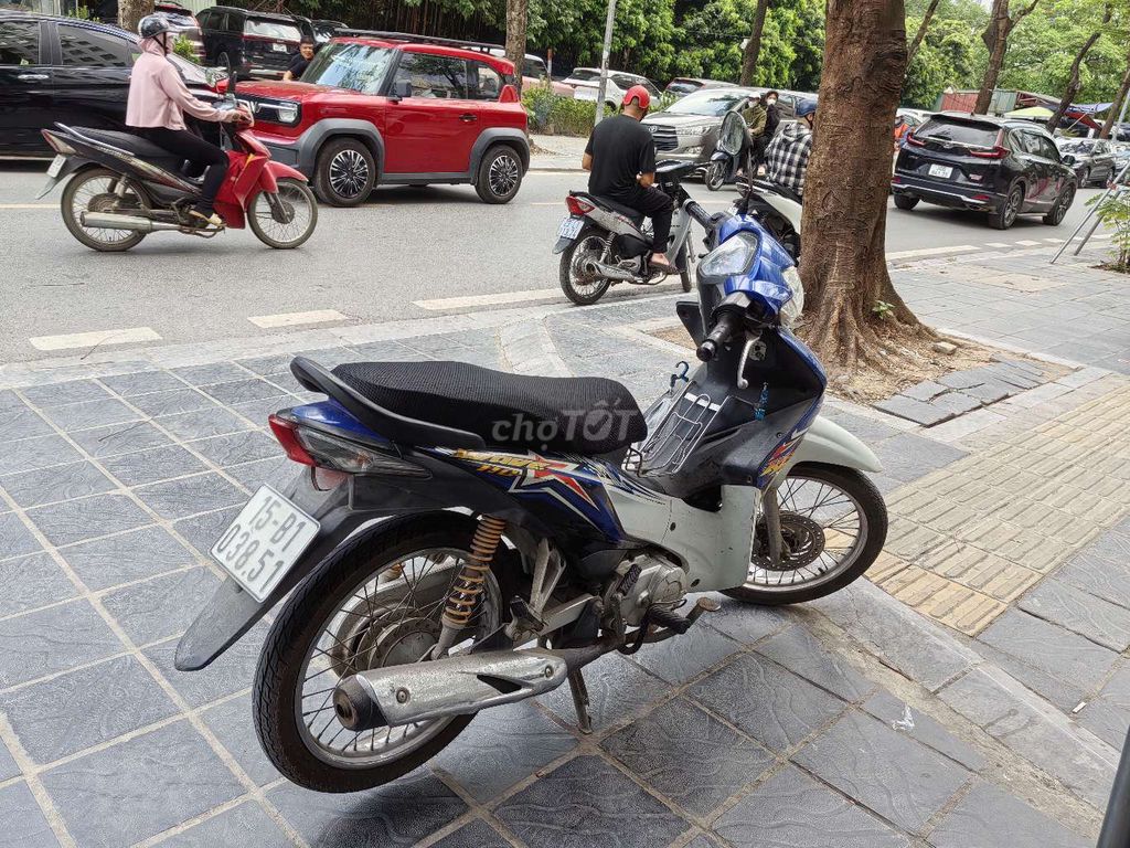 Honda Wave 2011 - ảnh 3