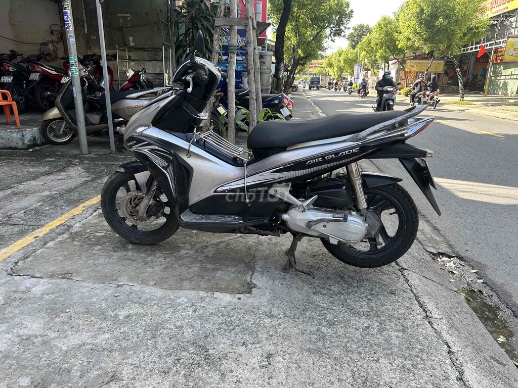 Honda Air Blade 2012 - ảnh 2