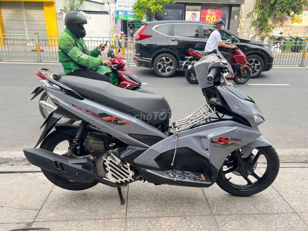 Honda Air Blade 2017 - ảnh 3