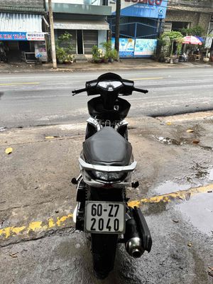 xe ab 2010 - ảnh 1