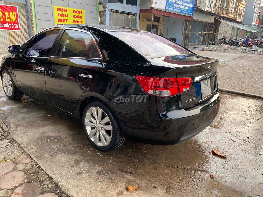 Kia Forte 2009 - ảnh 2