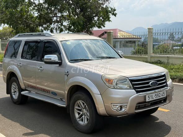 Ford Everest 2009 - ảnh 1