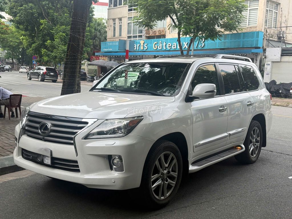 Lexus LX 2012 - ảnh 2