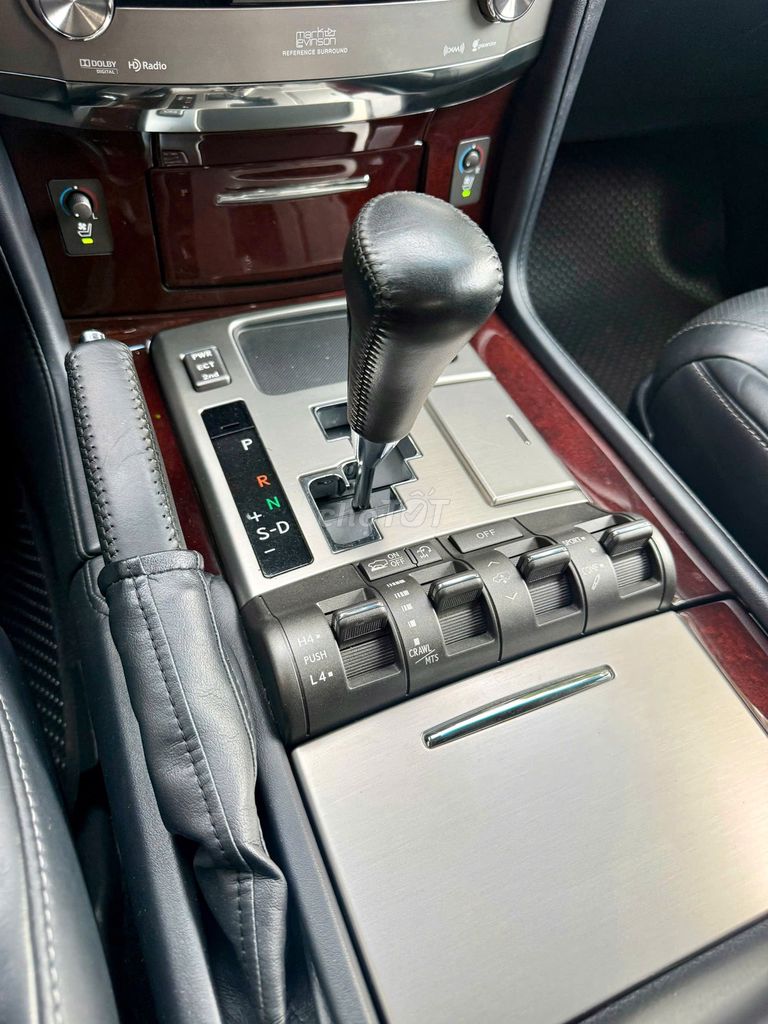 Lexus LX 2012 - ảnh 3