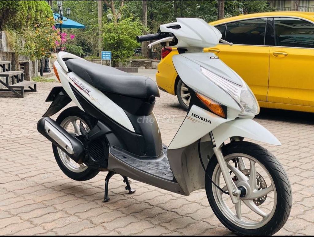 Honda 2011 - ảnh 2