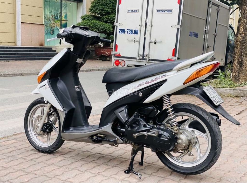 Honda 2011 - ảnh 3
