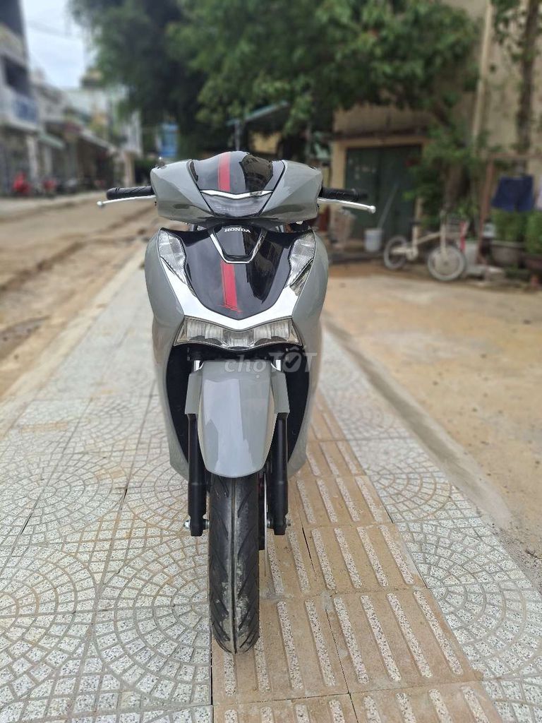 Honda SH 2022 - ảnh 1