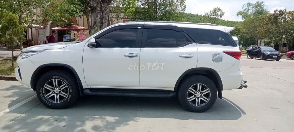 Toyota Fortuner 2018 - ảnh 1
