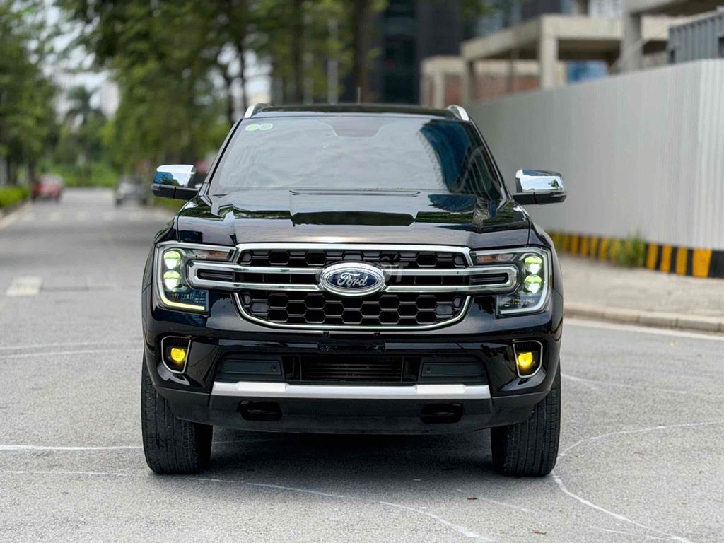 Ford Everest 2022 - ảnh 1