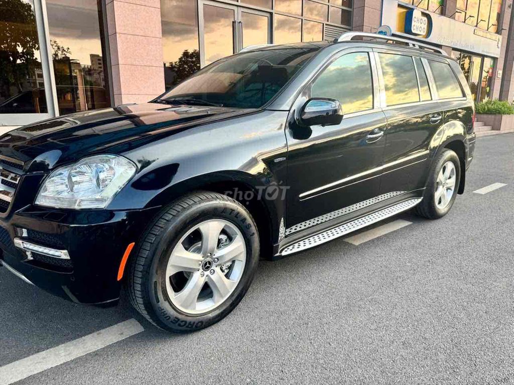 Mercedes-Benz 2011 - ảnh 2
