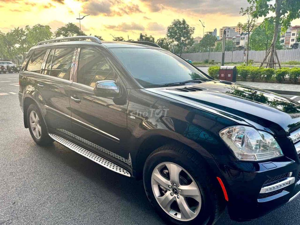 Mercedes-Benz 2011 - ảnh 3
