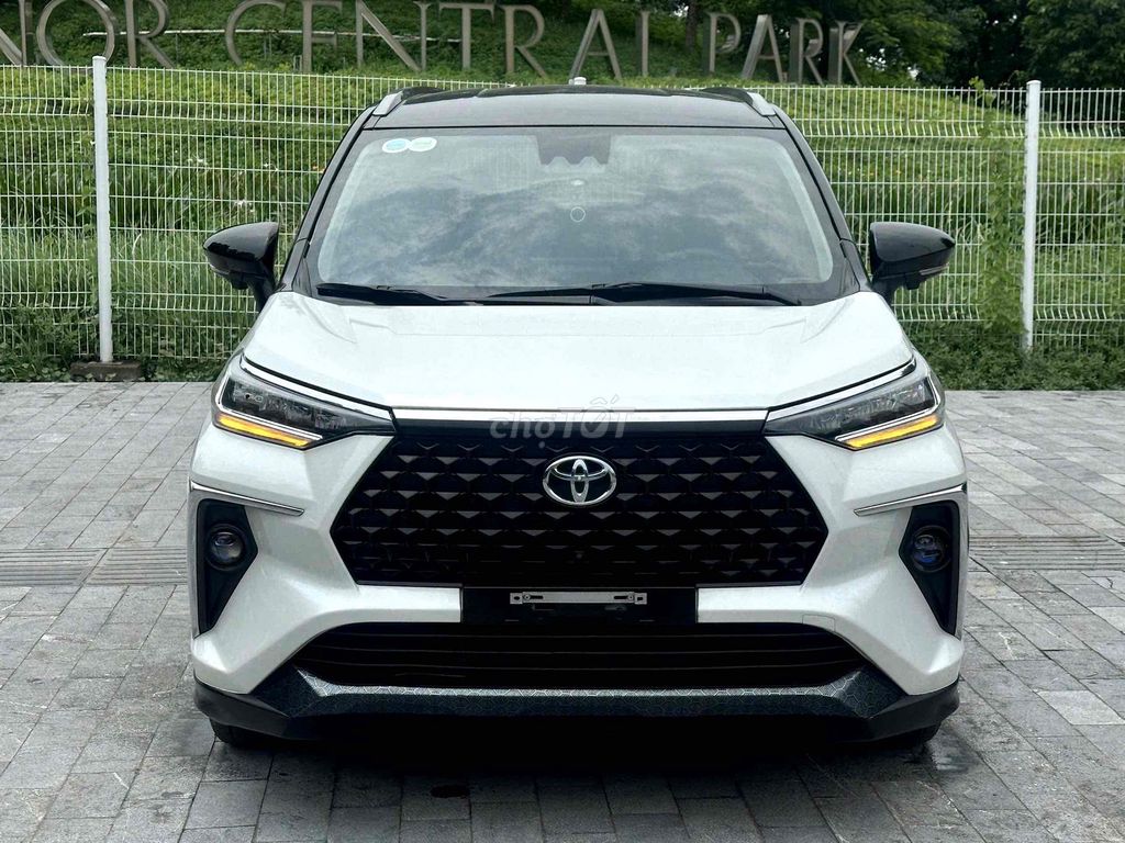 Toyota Veloz Cross 2022 - ảnh 1