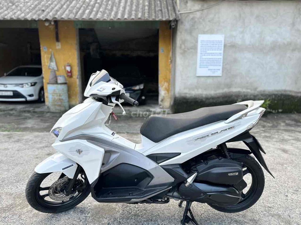 Honda Air Blade 2017 - ảnh 4