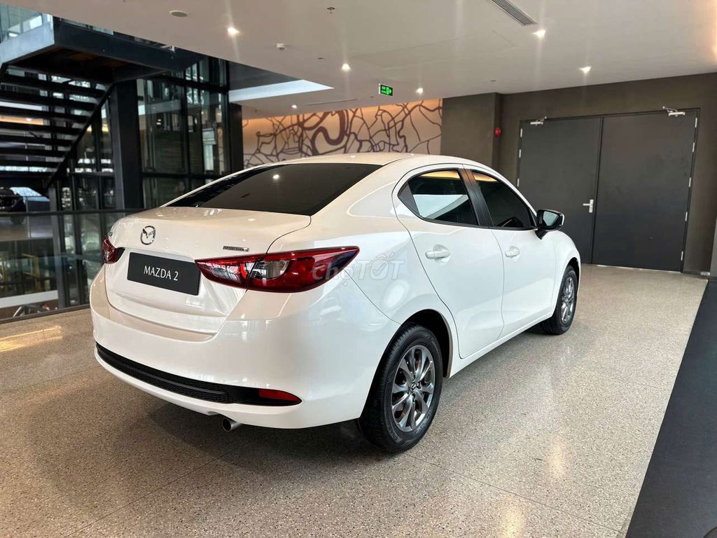 Mazda 2 2026 - ảnh 5