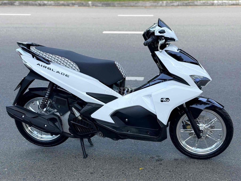 Honda Air Blade 2017 - ảnh 4