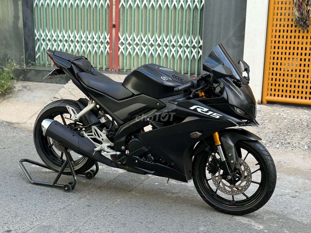 Yamaha R 2018 - ảnh 1