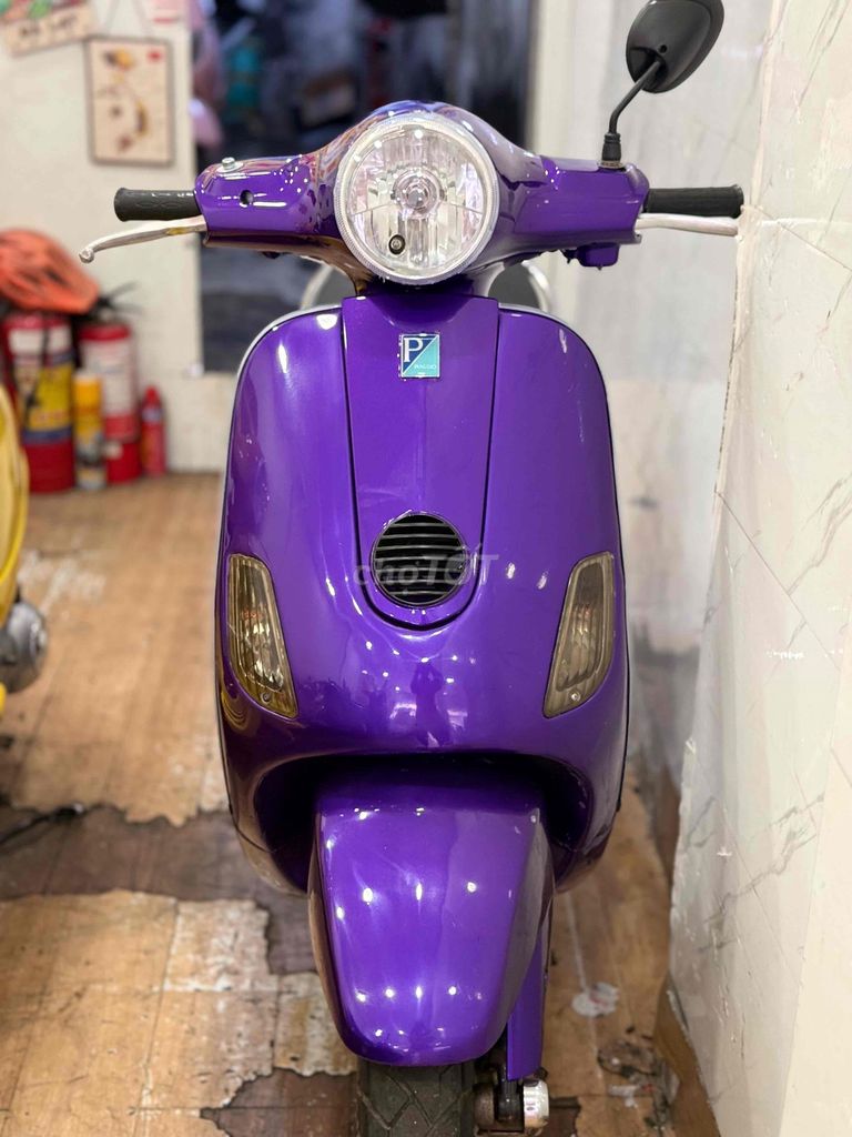 Piaggio Vespa 2011 - ảnh 1