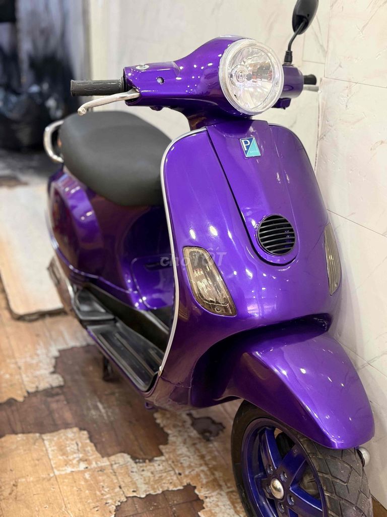 Piaggio Vespa 2011 - ảnh 2