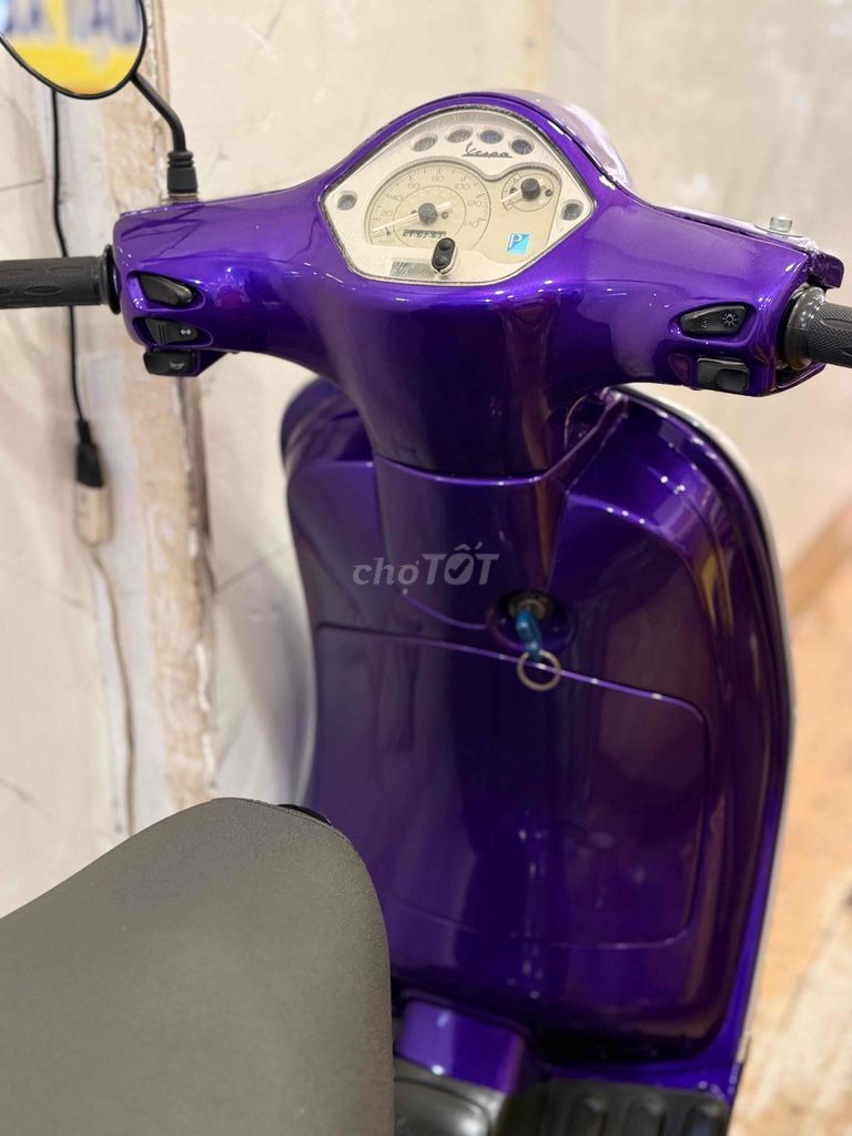 Piaggio Vespa 2011 - ảnh 3