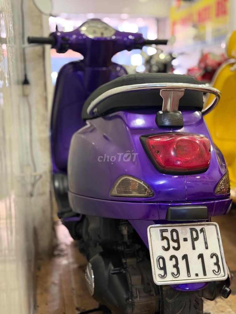 Piaggio Vespa 2011 - ảnh 4