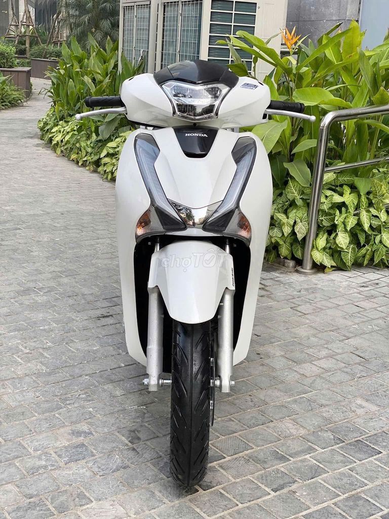 Honda SH 2018 - ảnh 1
