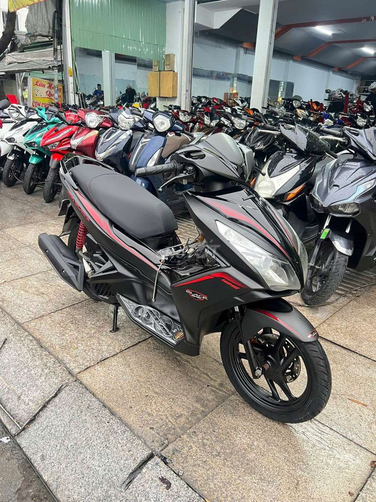 Honda Air Blade 2015 - ảnh 2