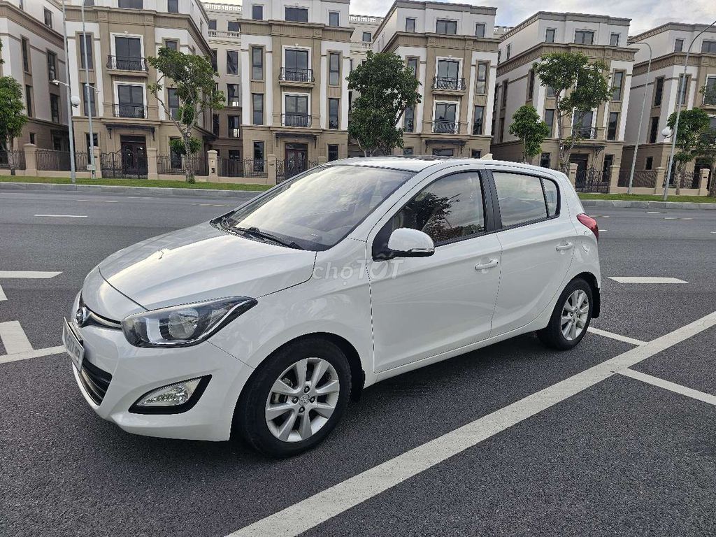 Hyundai i20 2013 - ảnh 1