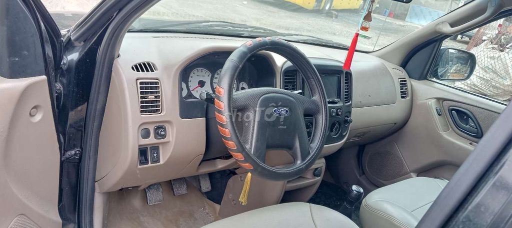 Ford Escape 2004 - ảnh 2