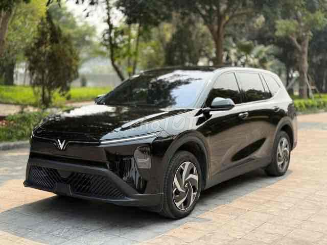 VinFast Limo Green - ảnh 4