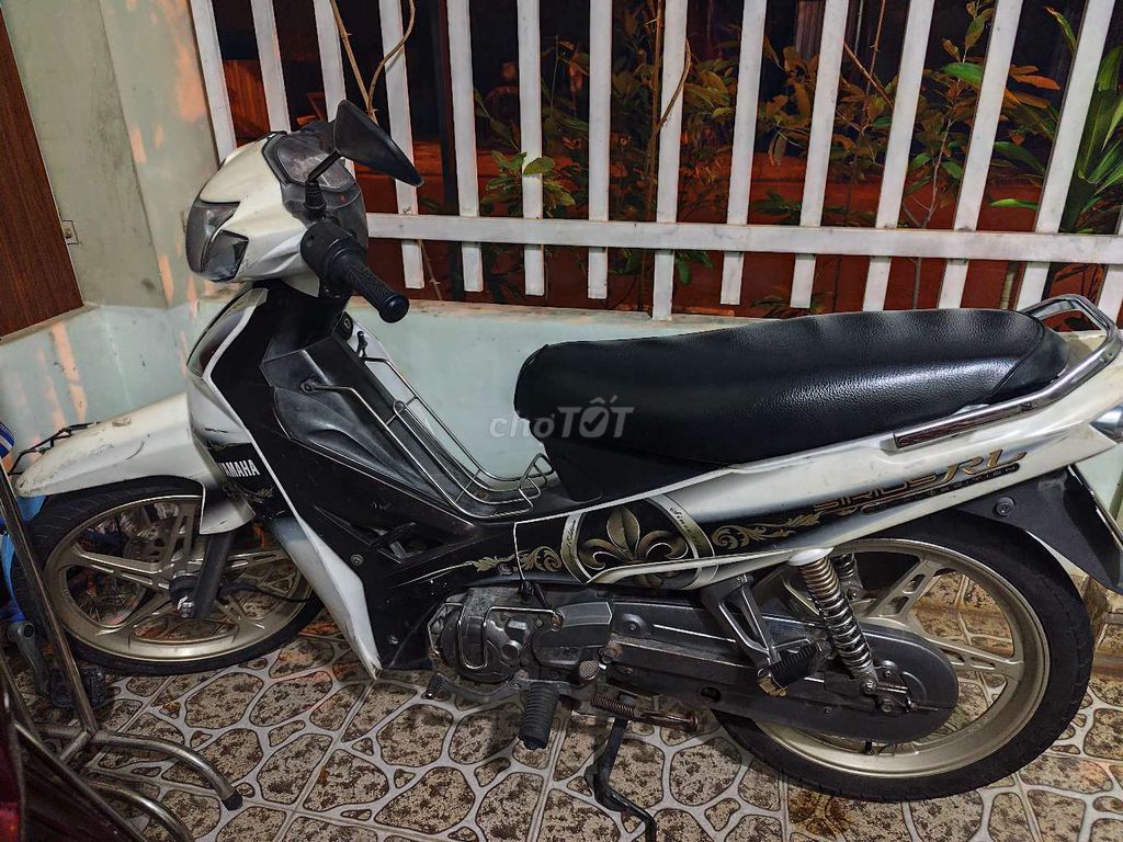 Yamaha Sirius 2010 - ảnh 1