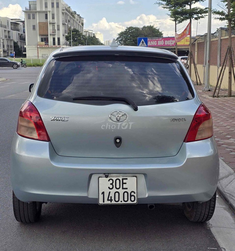 Toyota Yaris 2007 - ảnh 2