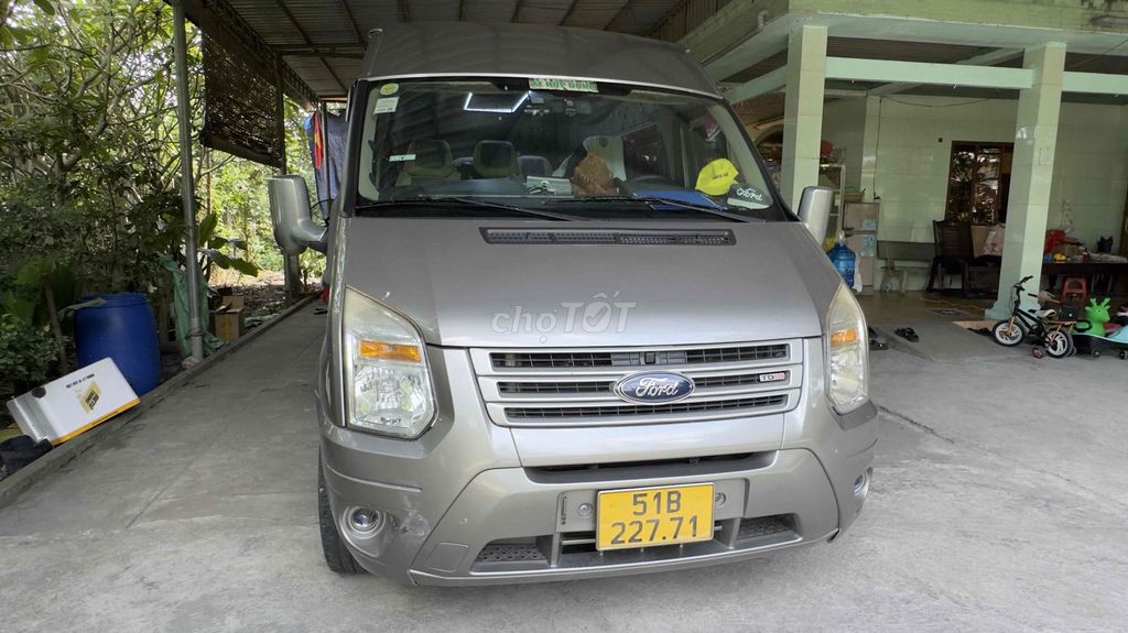 Ford Transit - ảnh 1