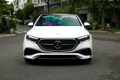 Mercedes Benz 2025 - ảnh 1
