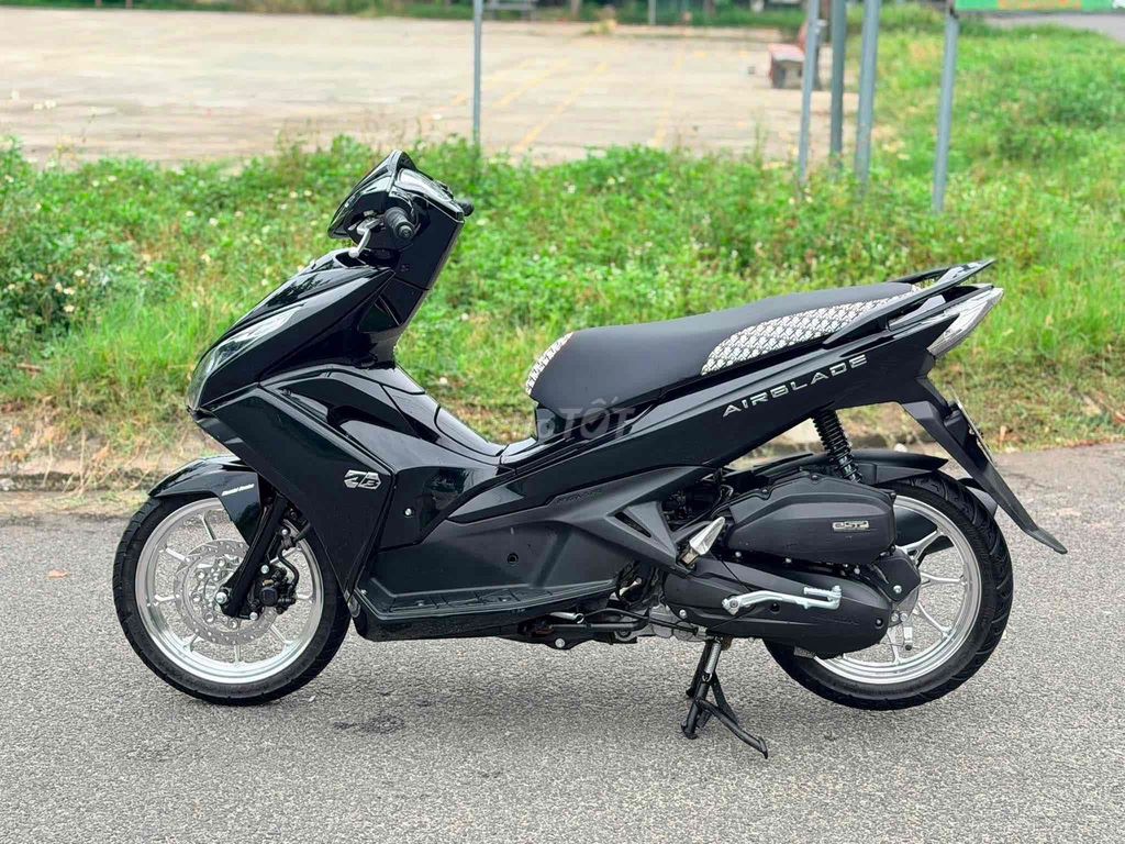 Honda Air Blade 2016 - ảnh 2