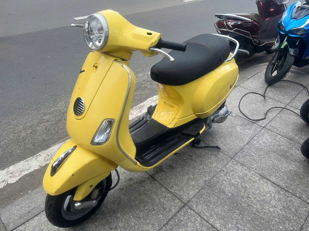 Piaggio 2010 - ảnh 1