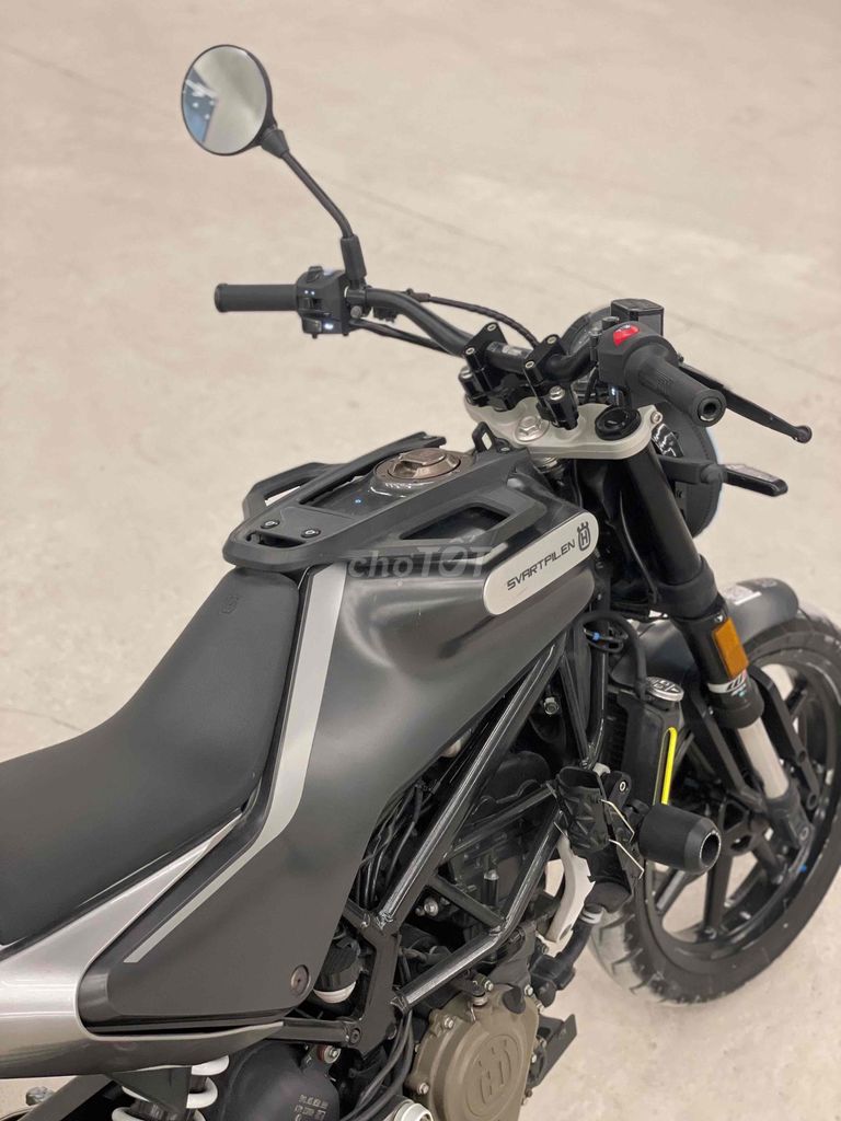 Husqvarna Svartpilen 2021 - ảnh 1
